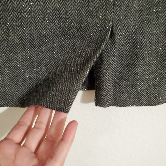 Valerie Bertinelliâ˘black gray chevronâ˘linedâ˘10 - Picture 2 of 16